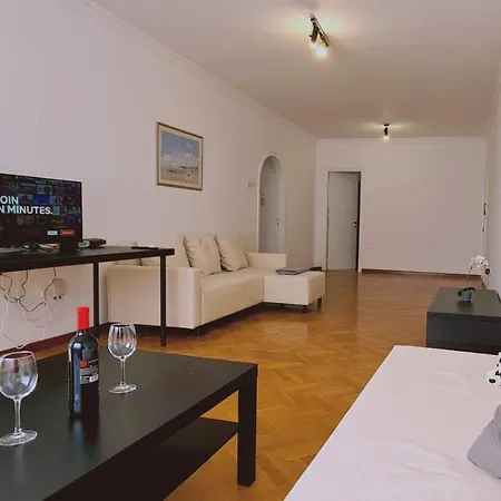Apartment Virtuoso *